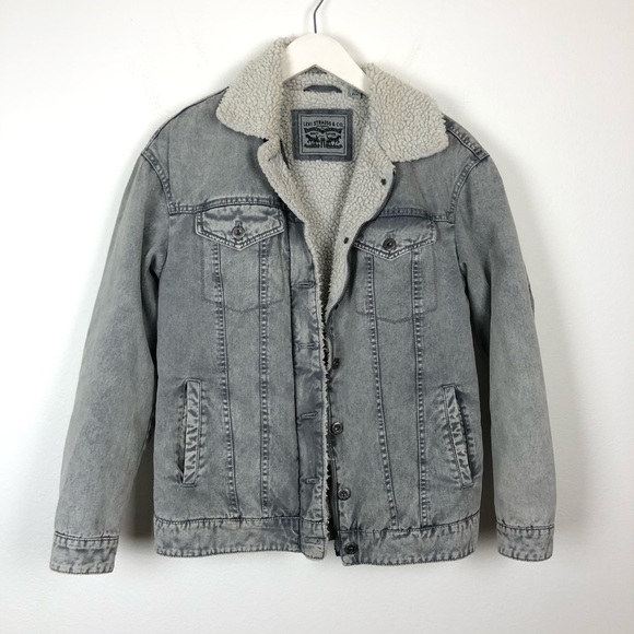 Levi’s Trucker Sherpa Lined Oversized Jean Jacket Size XS - Picture 3 of 8